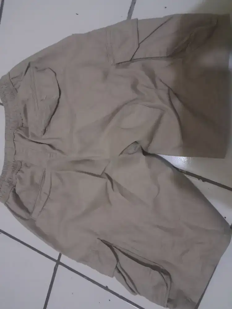 Dijual celana kargo masih bagus