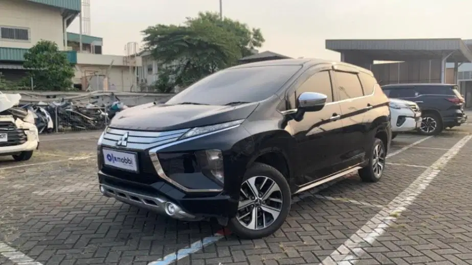 PAJAK HIDUP MITSUBISHI XPANDER 1.5 ULTIMATE BENSIN-AT
