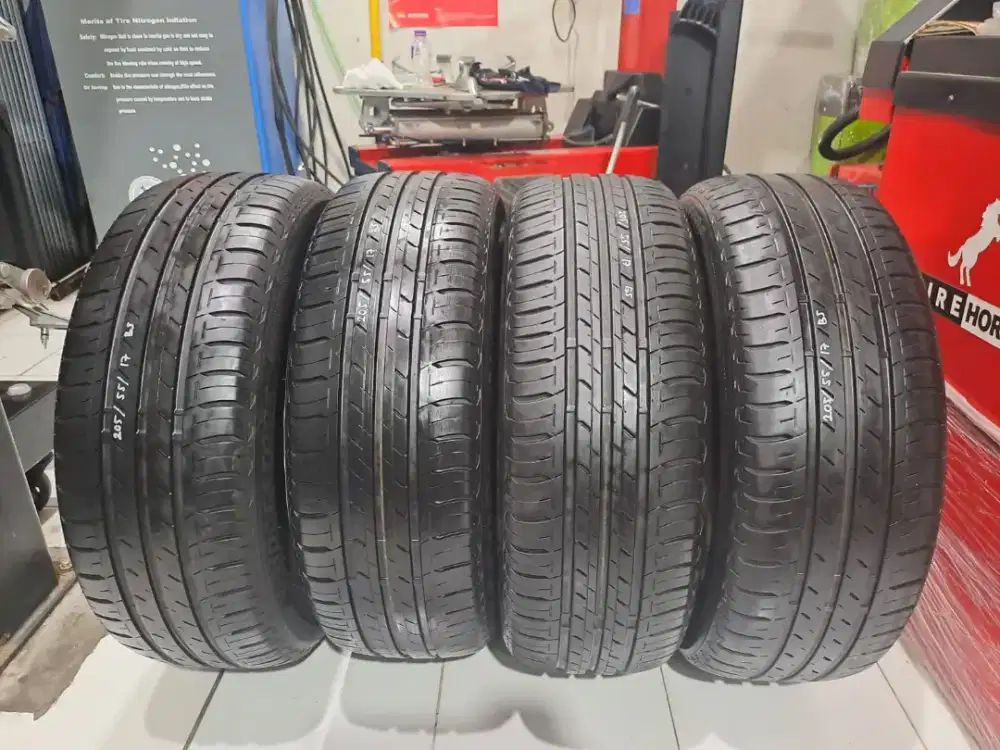 Ban mobil ukuran 205/55/17 Bridgestone ecopia