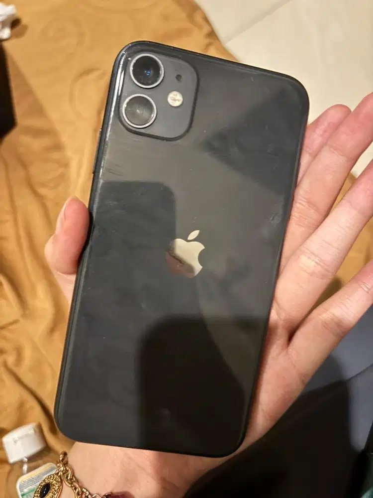 iphone 11 second (64 GB)