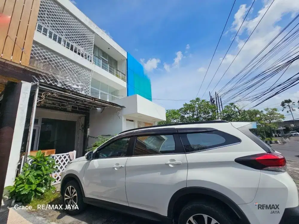 Ruko Bagus 3 Lantai Dijual, di Sanur, Denpasar Selatan Area