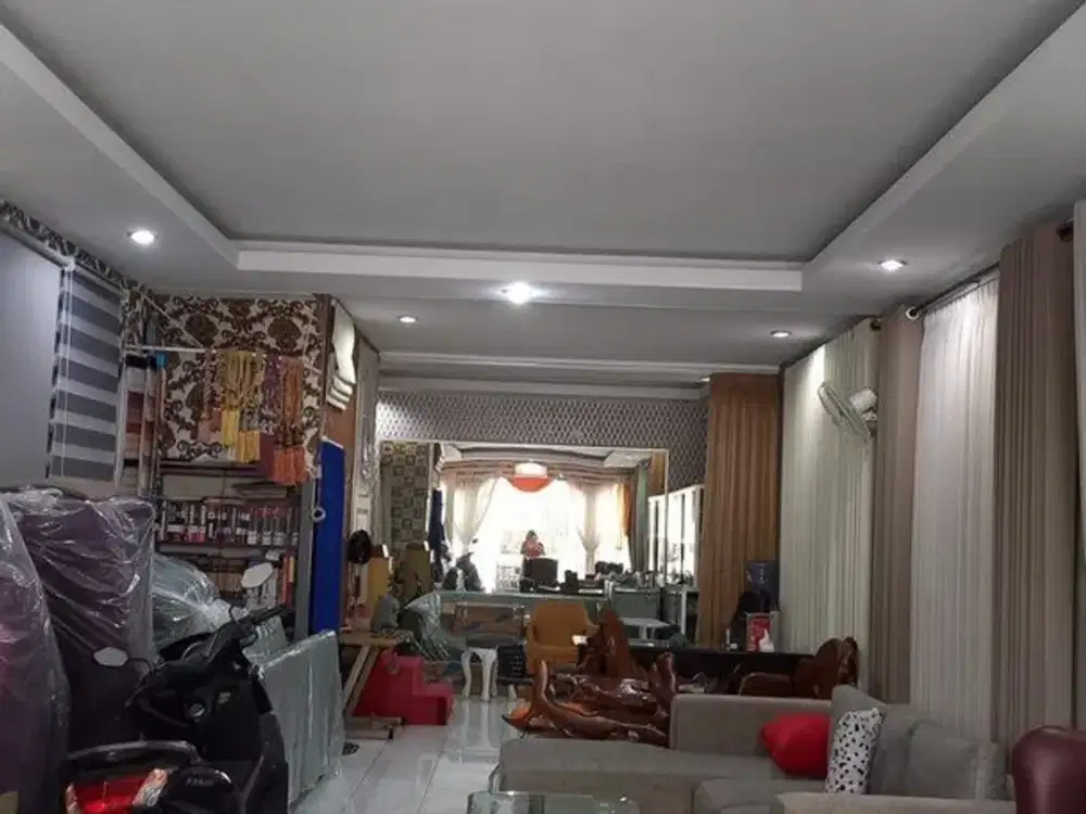 Ruko 2.5 Lantai Disewakan, di Area Pedungan Sesetan Denpasar