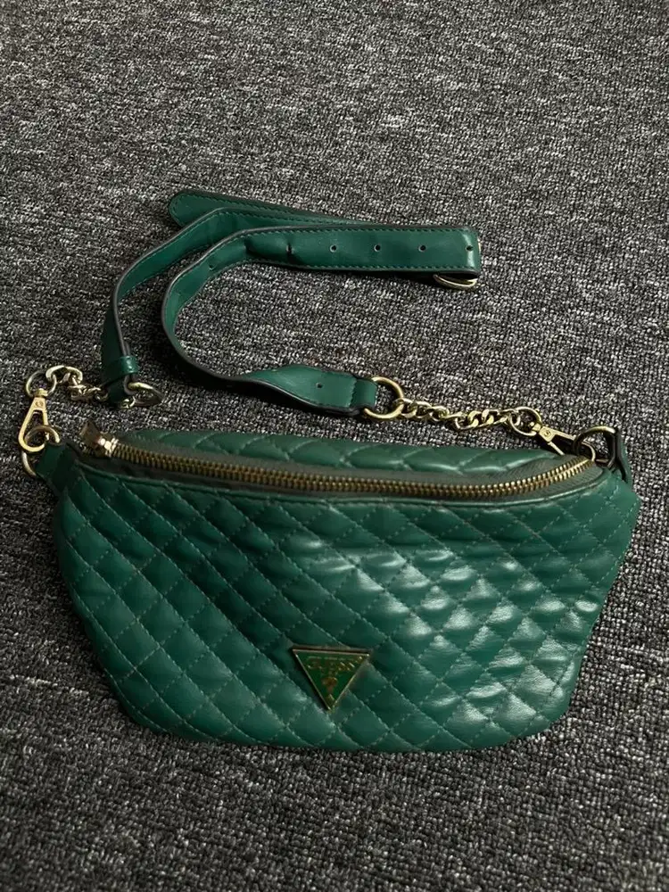 TAS WANITA HIJAU