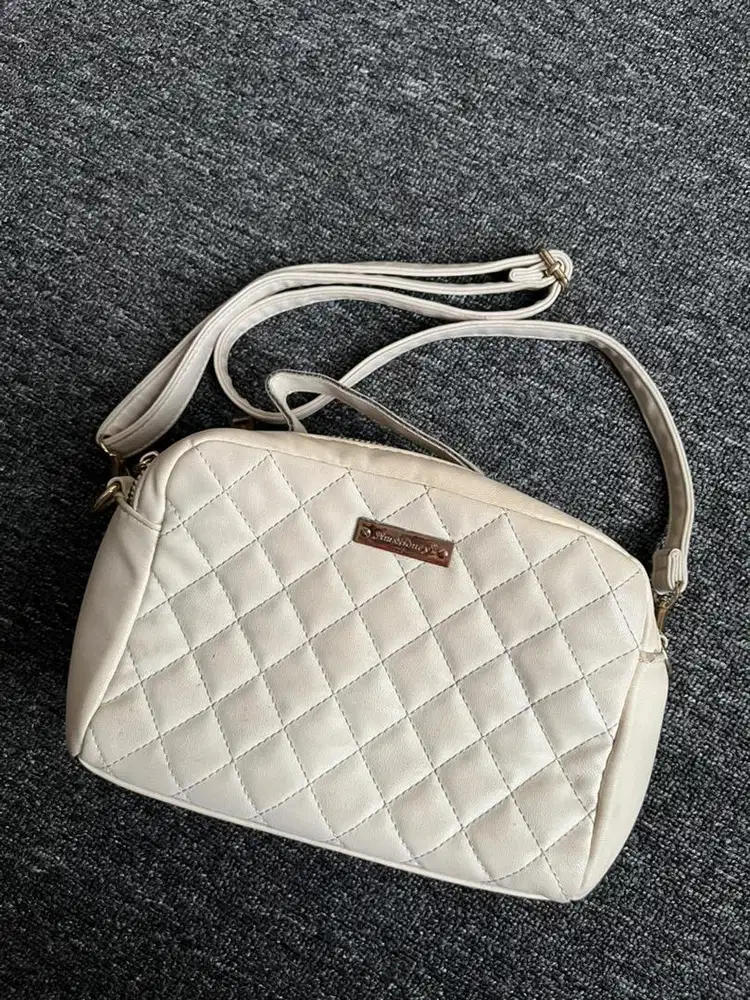 tas jims honey warna putih