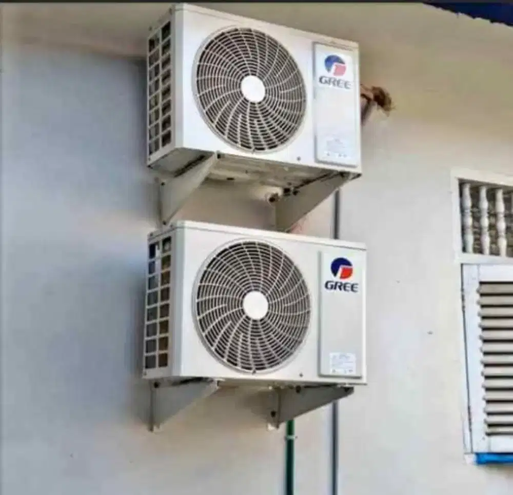 Service AC bongkar pasang AC, cuci AC tambah/isi freon vakum AC dll