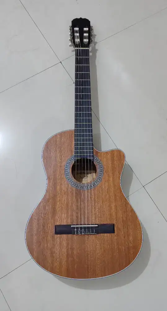 Gitar Cowboy CGC-100 Original, mulus bagus