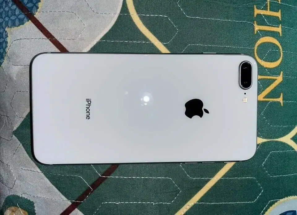 iPhone 8+ 64Gb imei permanen