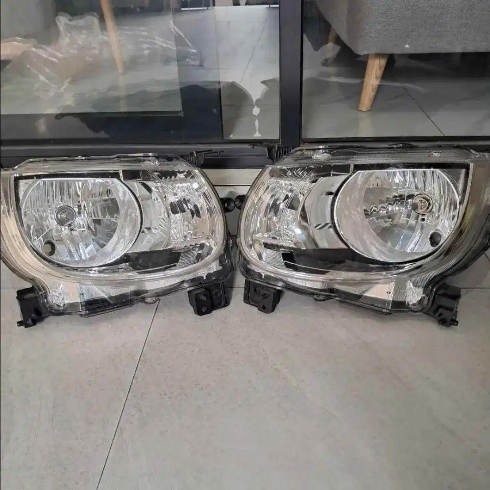 Headlamp IGNIS GL harga sepasang