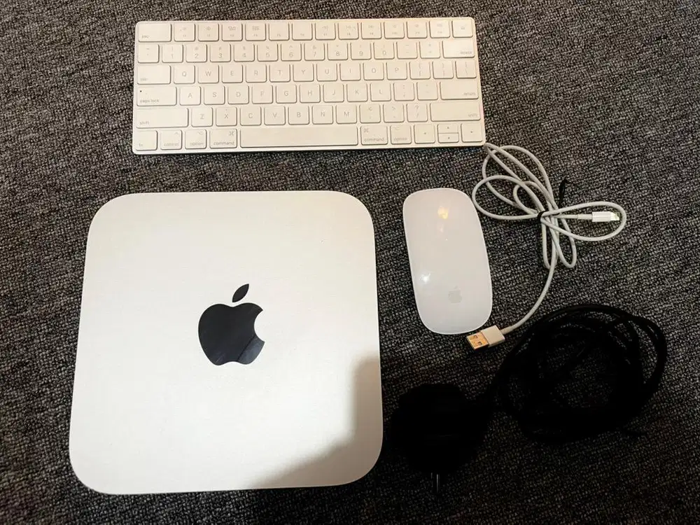 Mac Mini M2 CPU 8-Core GPU 10-RAM 8 GB SSD 256 GB (USED)