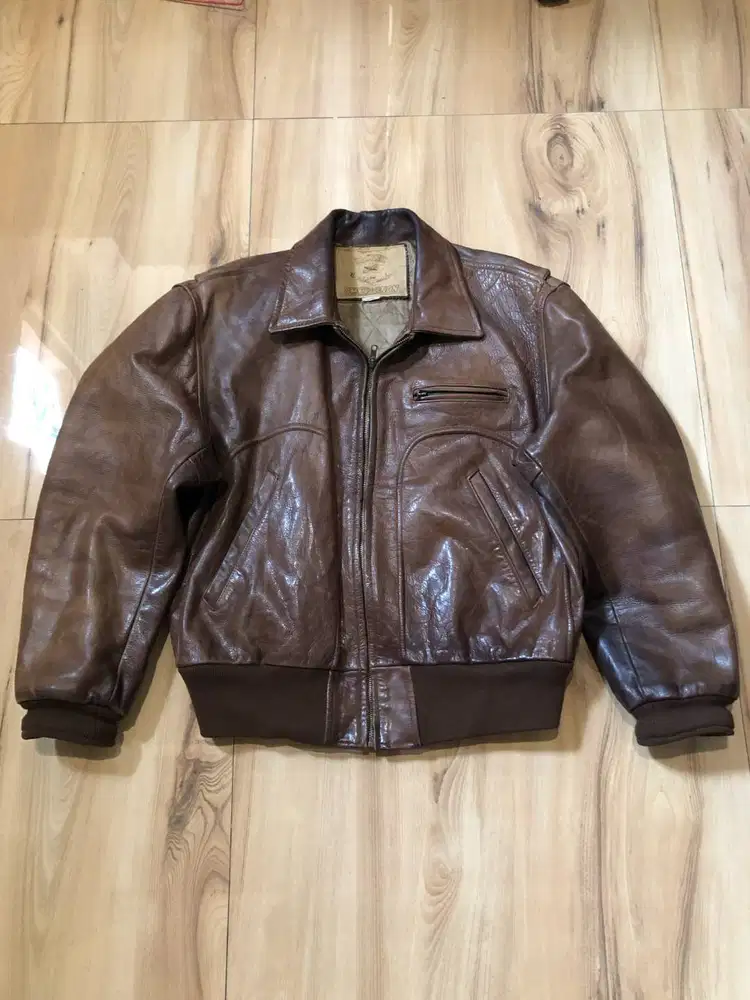 Jaket Kulit Vintage Chevignon