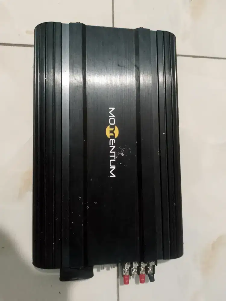 Power ampli dan subwoofer audio
