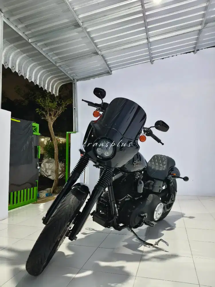 Harley davidson dyna street bob