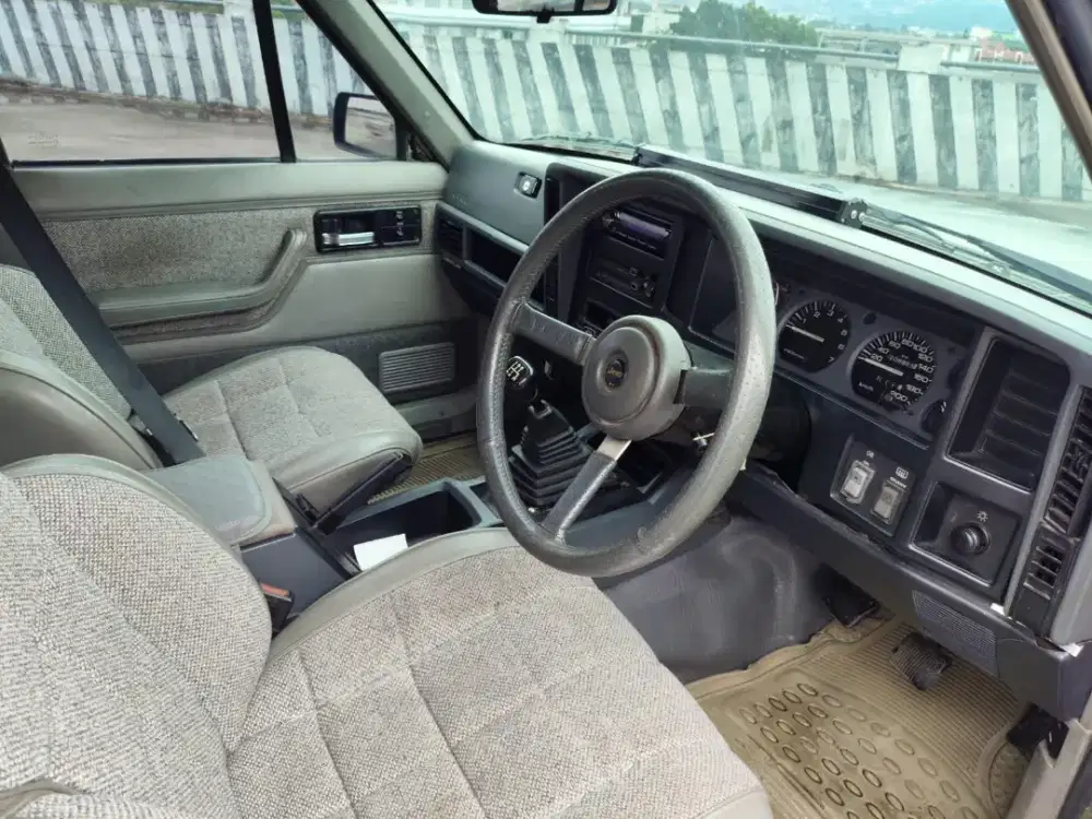 Jeep Cherokee MT tahun 1997