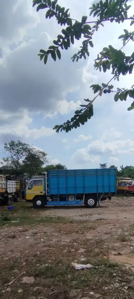 Jasa sewa truk pindahan