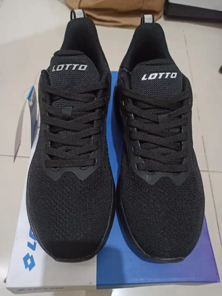Sepatu Run Sport Pria Merek Lotto