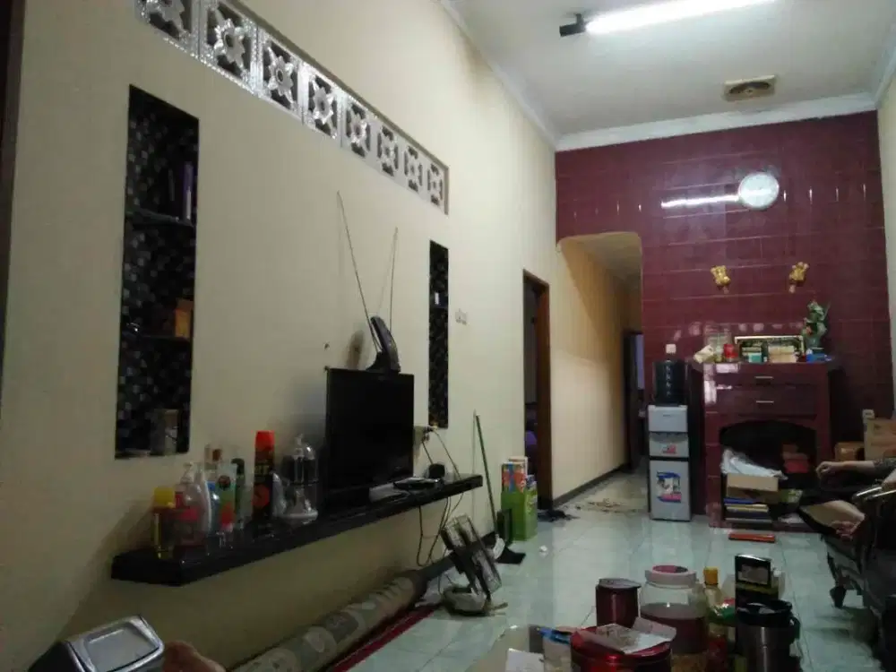 RUMAH 2 1/2 LANTAI DI PERMATA TANGERANG