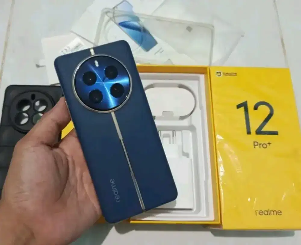 Realme 12pro plus 5g like new 8/256