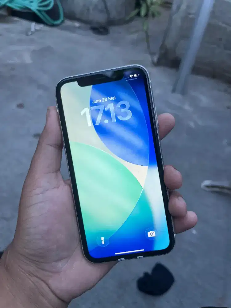 iPhone 11 white, 128gb resmi indo