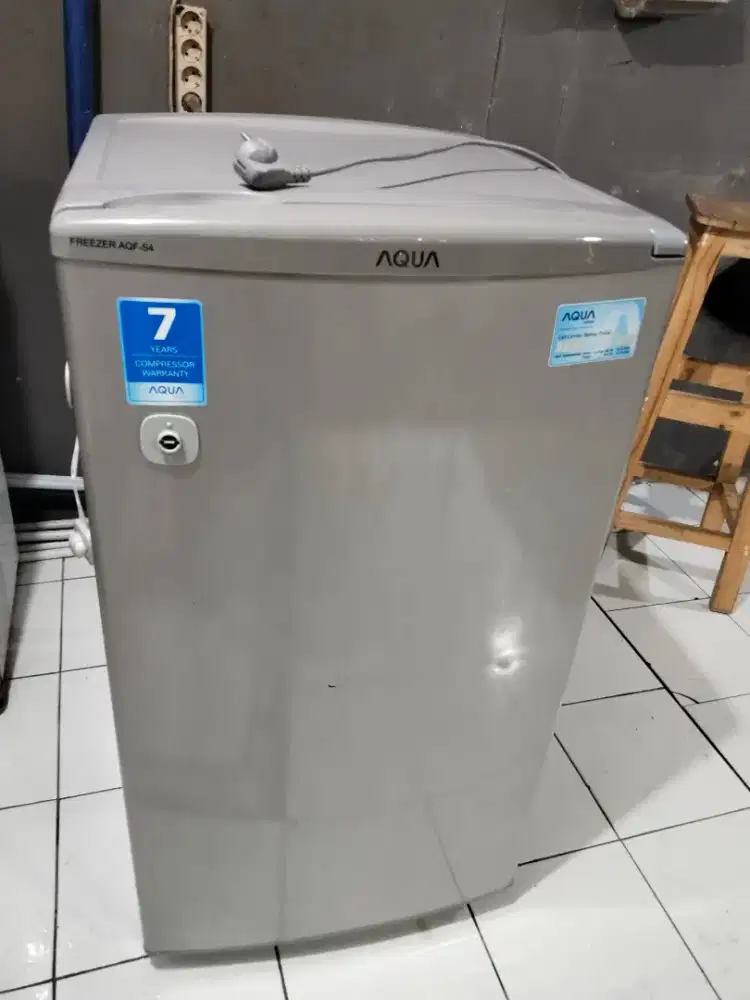 Kulkas freezer Aqua