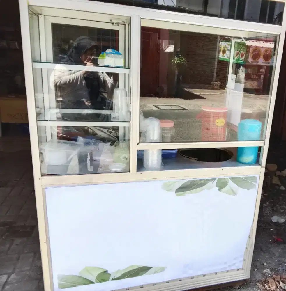 Etalase gerobak