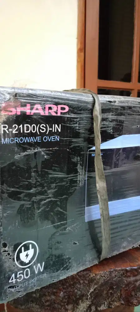 sharp Microwave Oven R-21. IN 23L, masih dalam kotak kardus