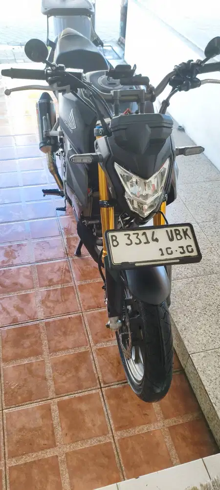 CB150 Streetfire 2023