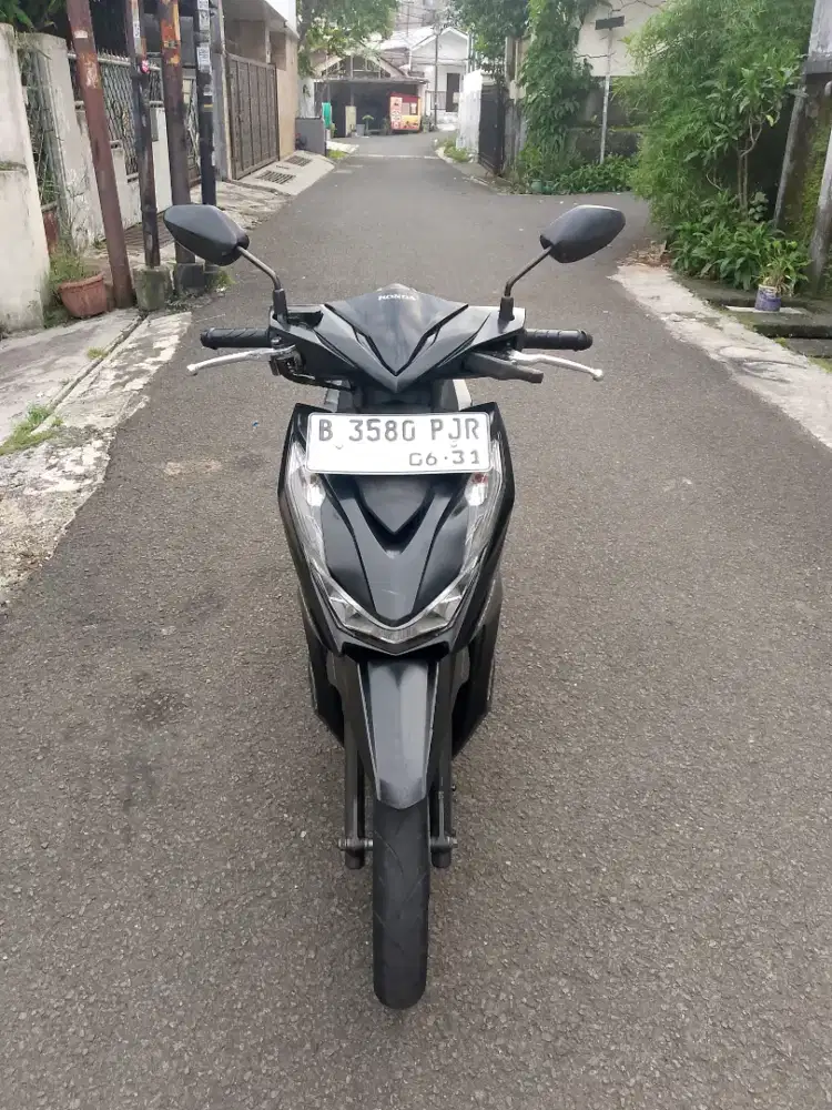Honda Beat Deluxe 2021 keyless iss Type tertinggi