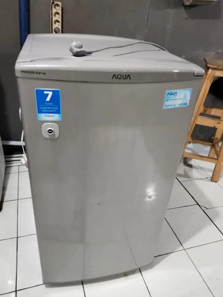 Kulkas freezer Aqua