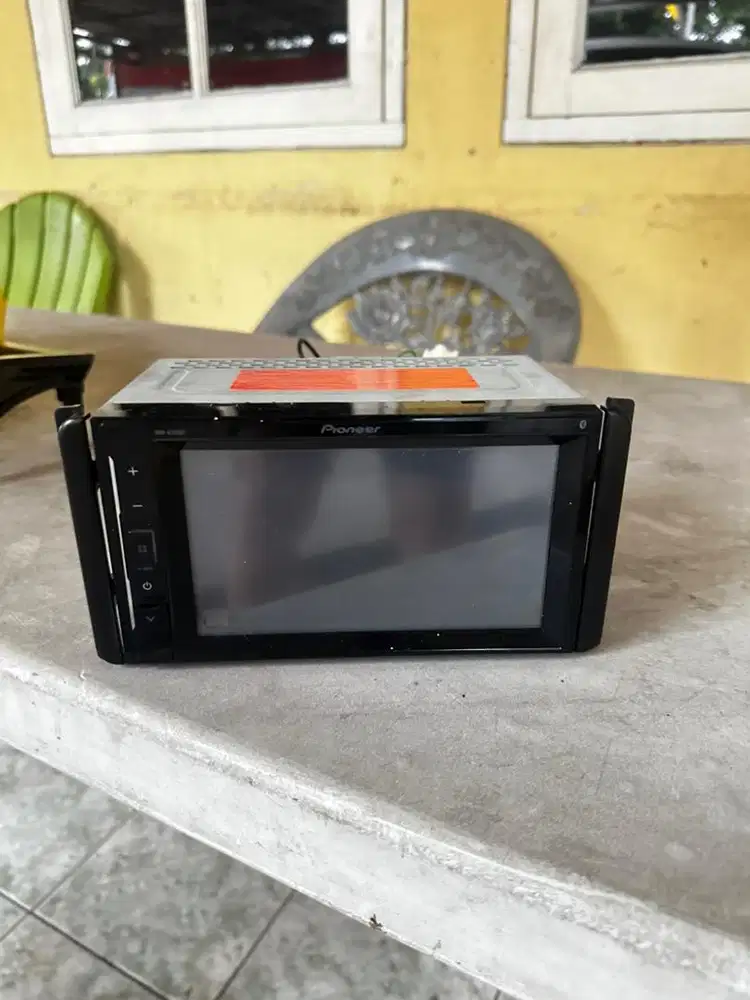 Head unit mobil pioneer DMH-A245BT mobil
