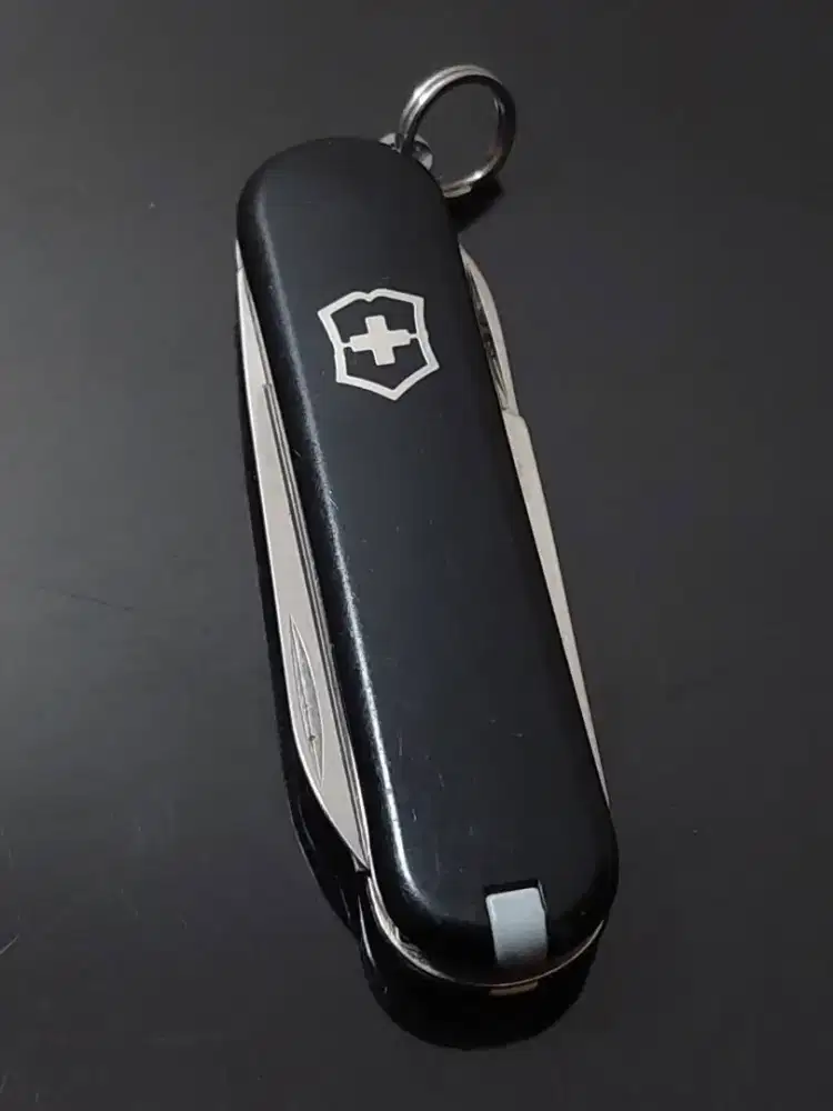 Victorinox SD Classic dan Escort