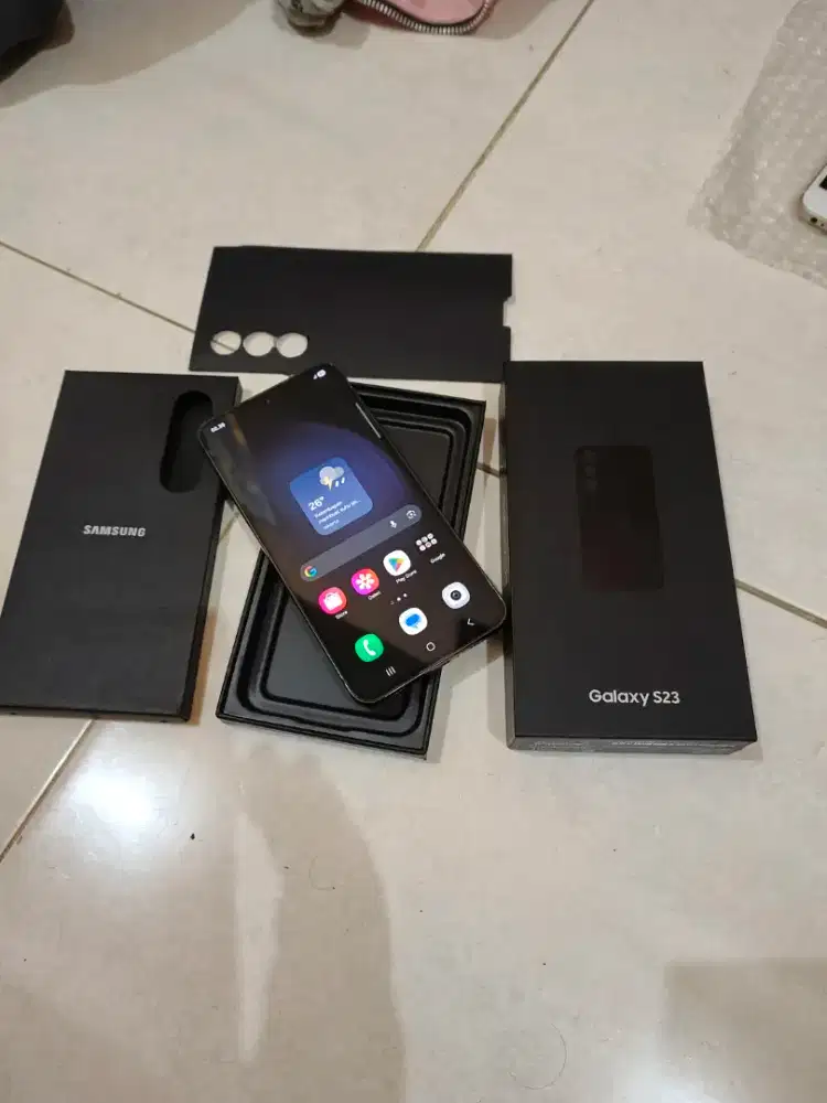 Samsung S23 8/256 Sein fullset mluss 95, lncar jyaa no kndala