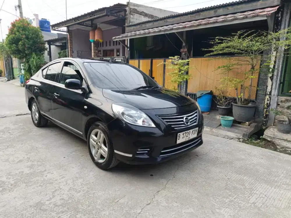Nissan almera 2014 pajak hidup istimewa
