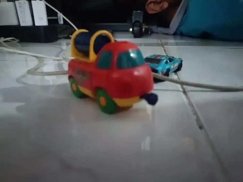 Dijual mainan mobil2an bekas kondisi apa adanya