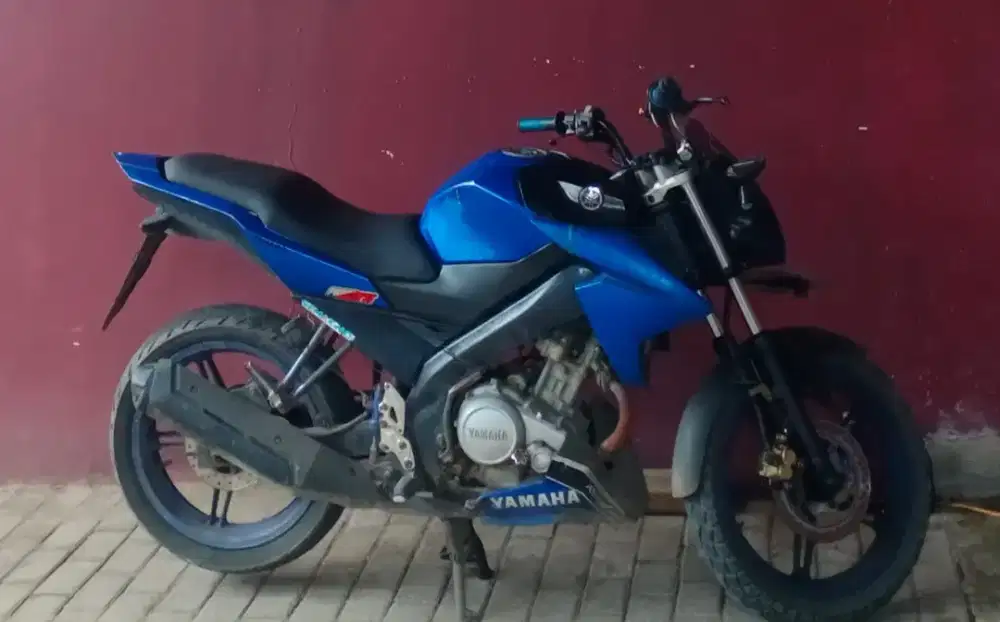 jual motor YAMAHA vixion 2013