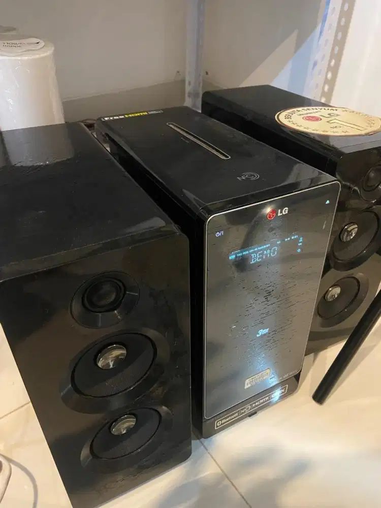 Dijual cepat home theatre LG Portable