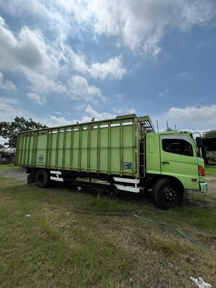 HINO FG235JS 2014, Bak 8m