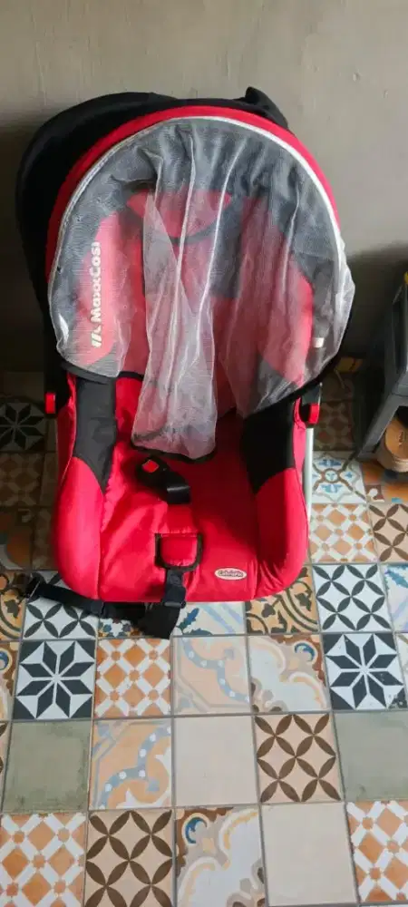 Car seat baby merek mamalove dan cabriofix