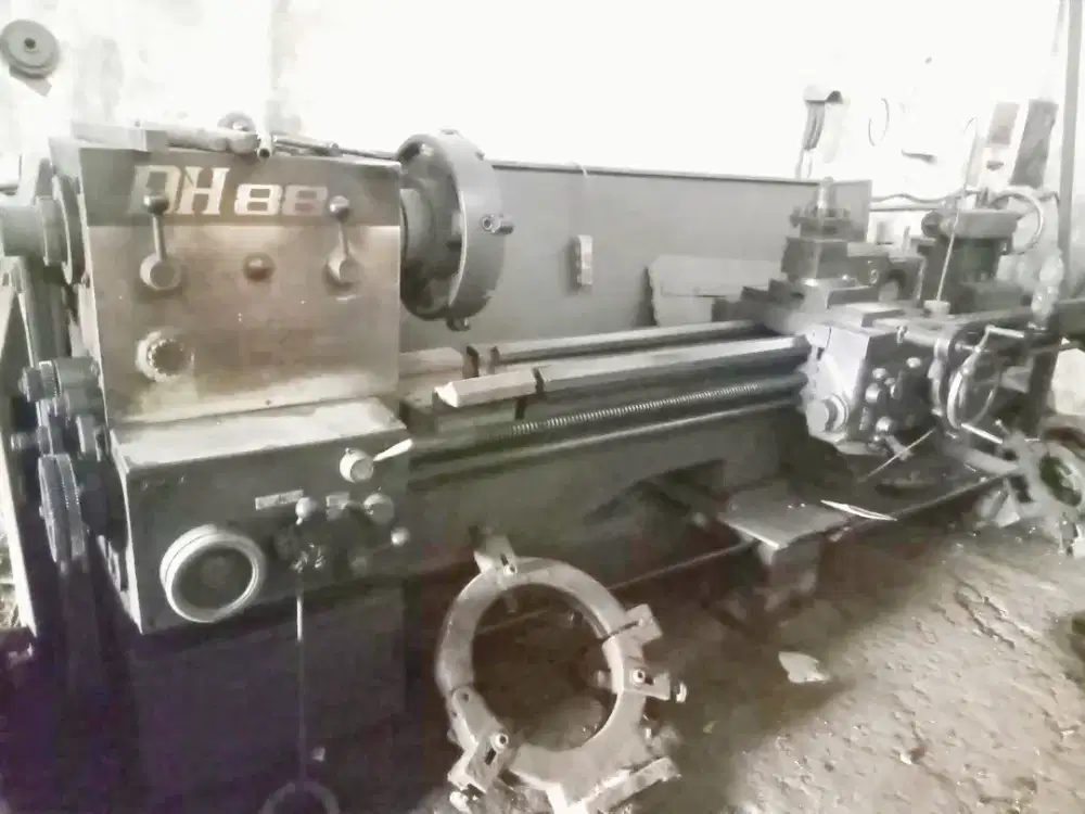 Mesin Bubut 2 Meter