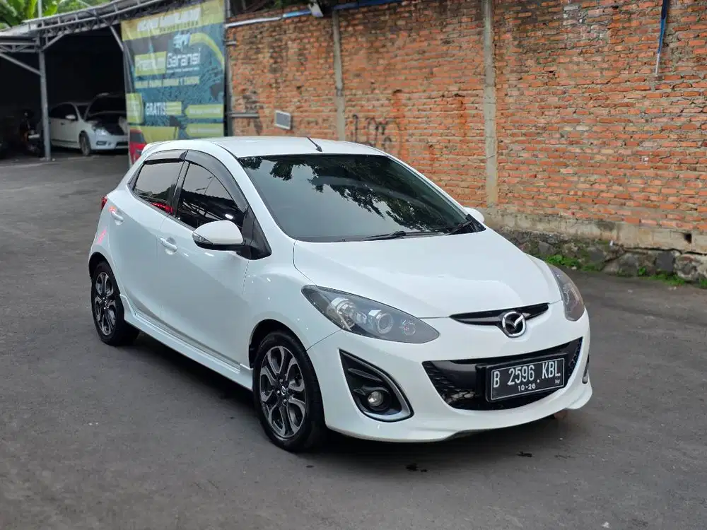 Mazda 2 RZ Matic 2013 Dp 7 Juta Promo