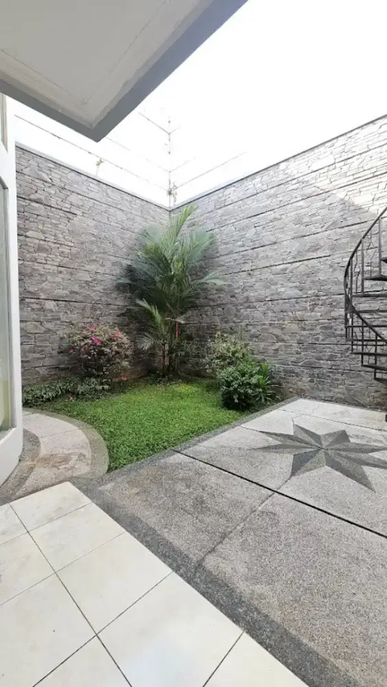 Rumah bagus Mekarwangi, Bandung
