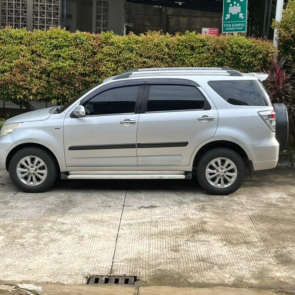 Dijual Mobil Terios 1.5 TX Bensin MT (2011)