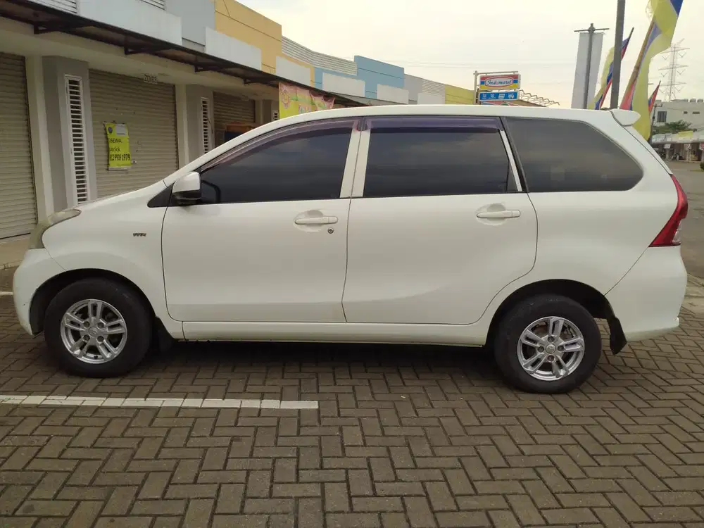 Toyota Avanza 2015 Bensin