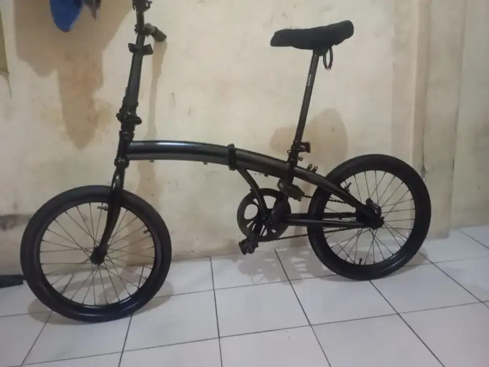 Sepeda lipat pasific