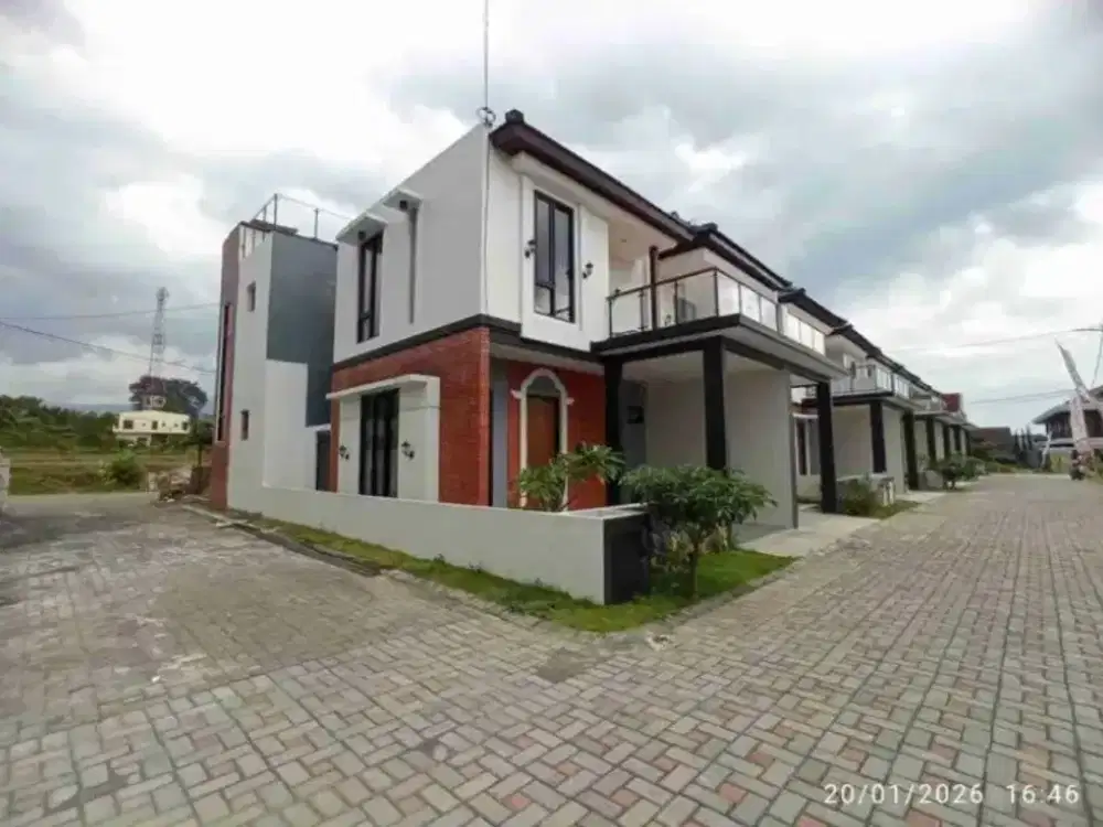 VILLA 3 KAMAR PLUS KOLAM RENANG VIEW PEGUNUNGAN DEKAT ALUN ALUN KOTA BATU
