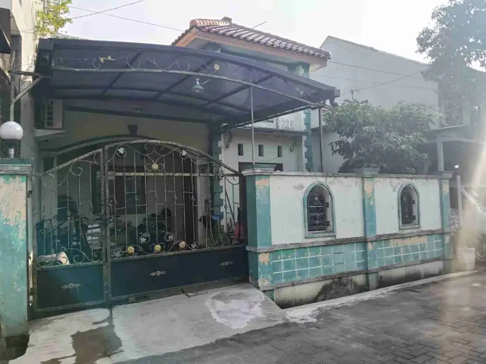 RUMAH TENGAH KOTA DI JL KANGGURU TIMUR GAYAMSARI SEMARANG