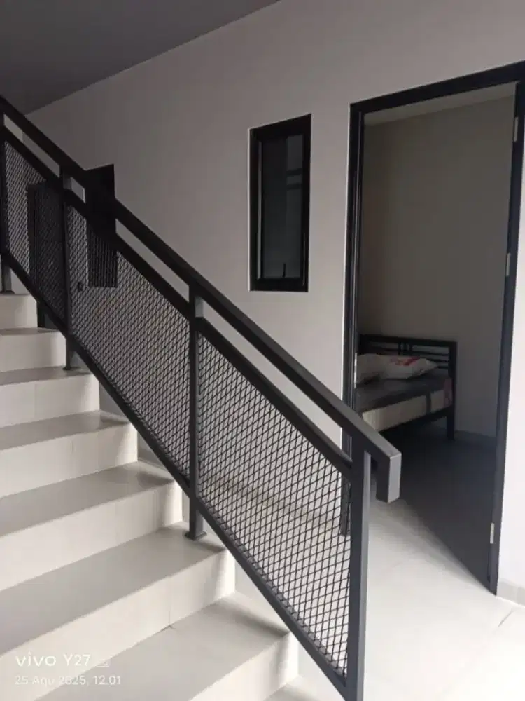 Railing Tangga Expanda Mewah & Minimalis (Pre-order)