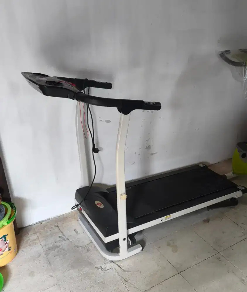 Treadmill rusak