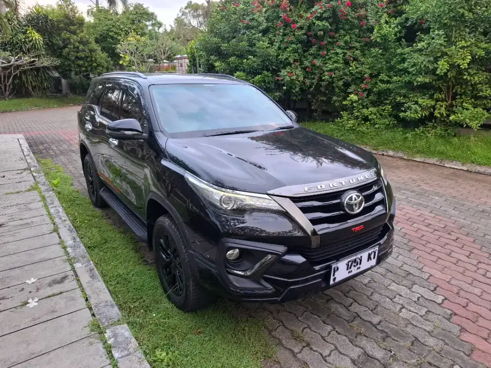 FORTUNER VRZ TRD ISTIMEWA