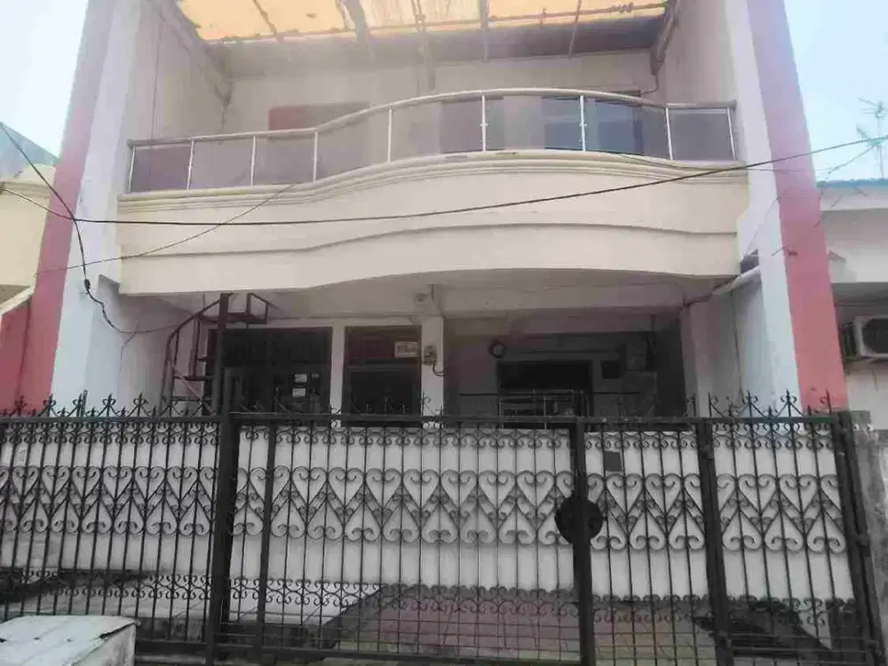 Rumah Siap Huni 2 Lantai Bebas Banjir Akses Jalan 2 Mobil Di Tanjung Duren