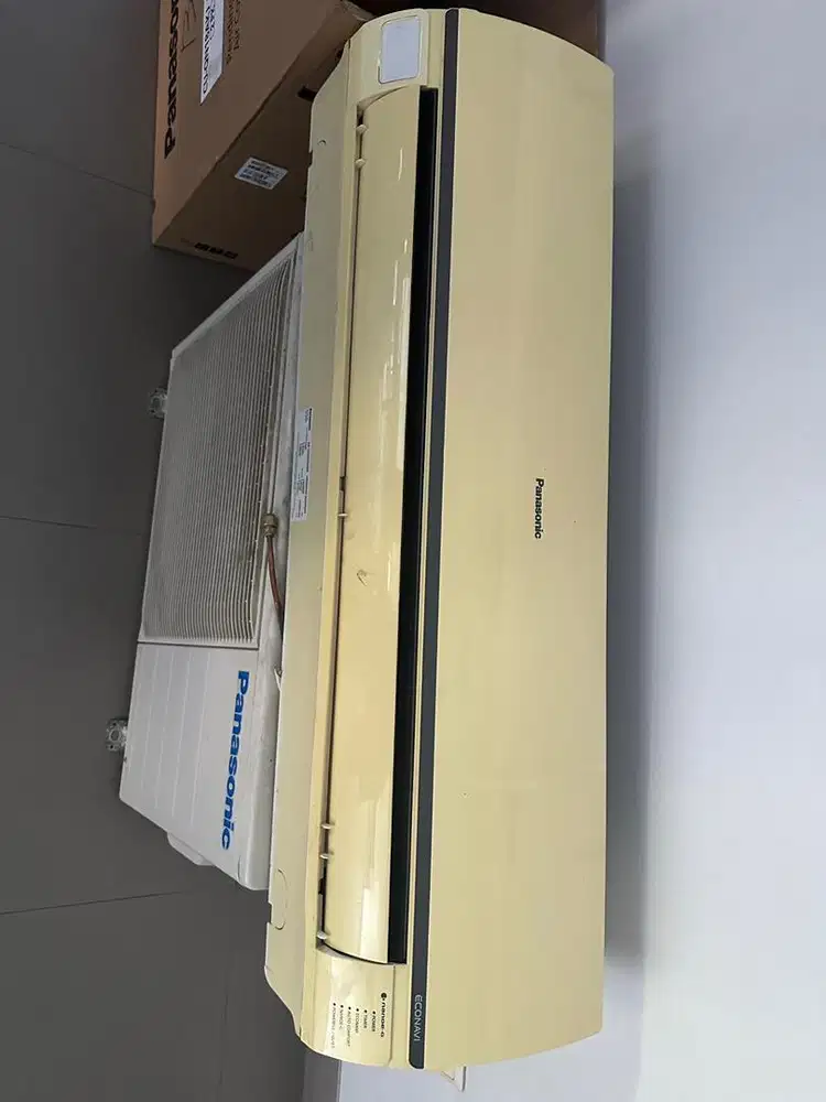 Ac bekas panasonic 2pk + outdoor